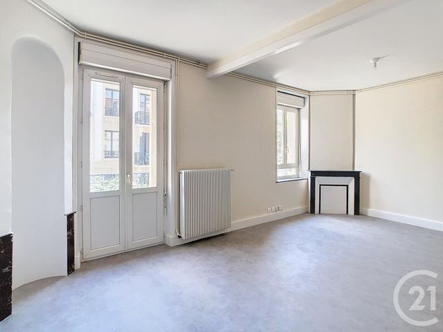 Appartement à louer - 4 pièces - 77.0 m2 - NANCY - 54 - LORRAINE - Century 21 Joël Pierre Immobilier